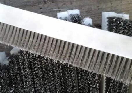 自清过滤钢丝条刷的适用温度过滤器钢丝条刷的压力